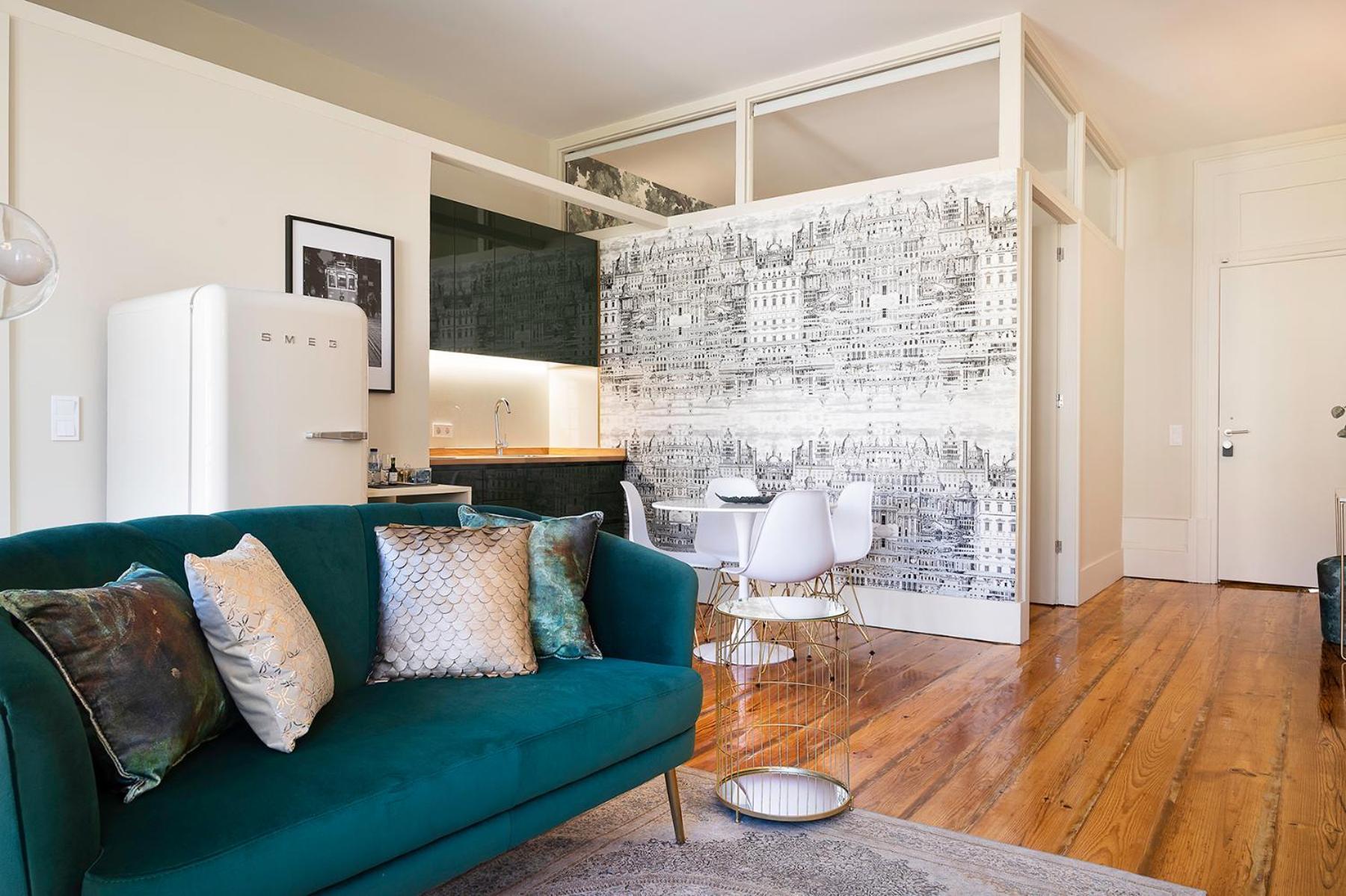 Historic Apartment At Cardosas With Balcony Porto Buitenkant foto